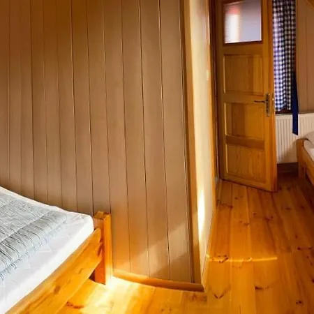 Najblizej Morza Dom Caloroczny Jastarnia 别墅 亚斯塔尔尼亚